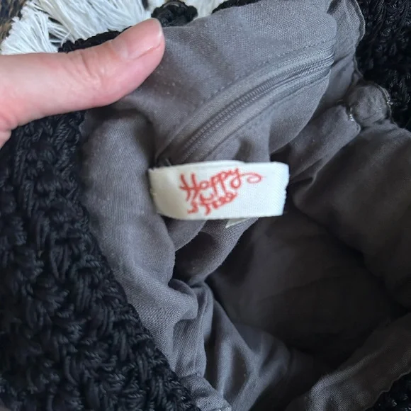 Vintage Sakroots Indio Hobo Bag, Black, Like New Condition - Picture 9 of 10